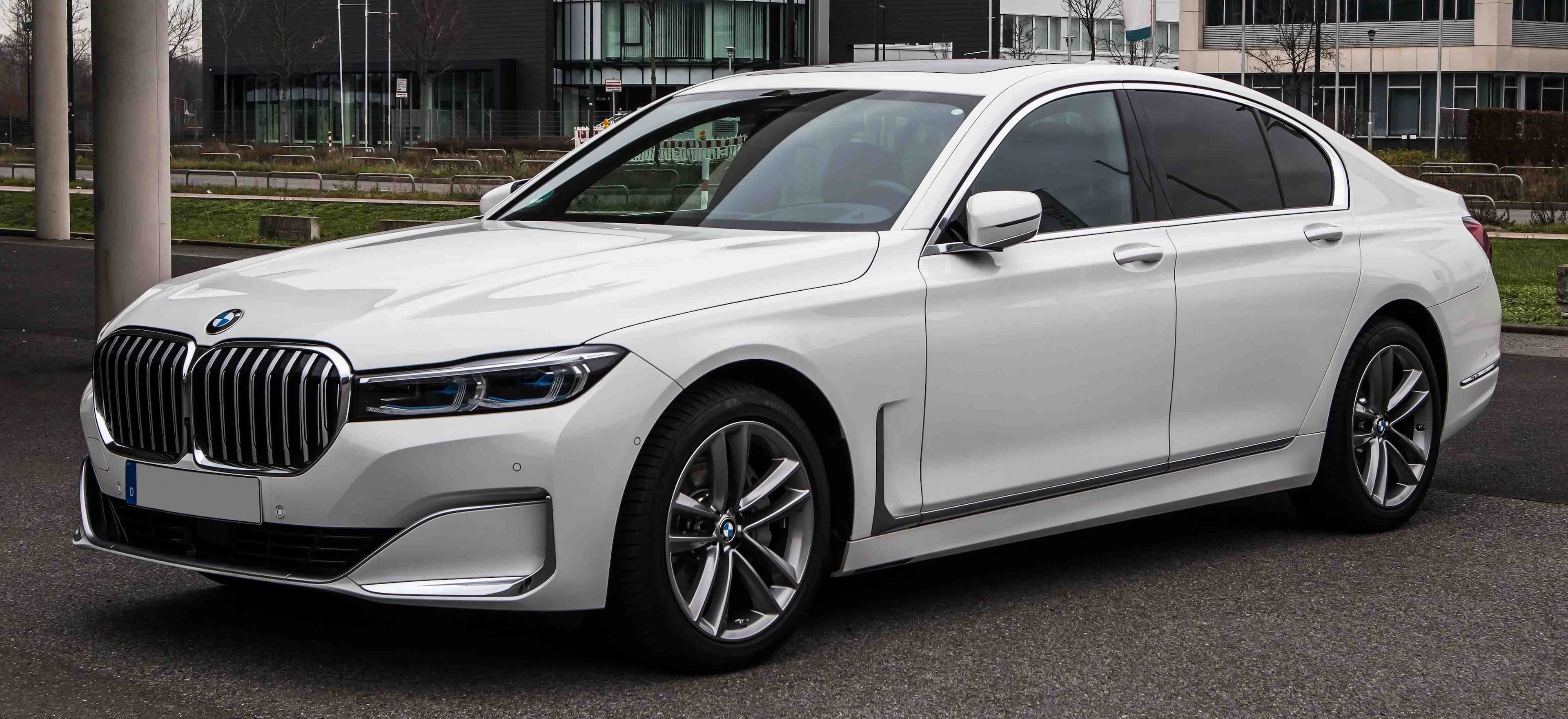 Daftar Model Mobil BMW yang Cocok Dijual Saat Ini