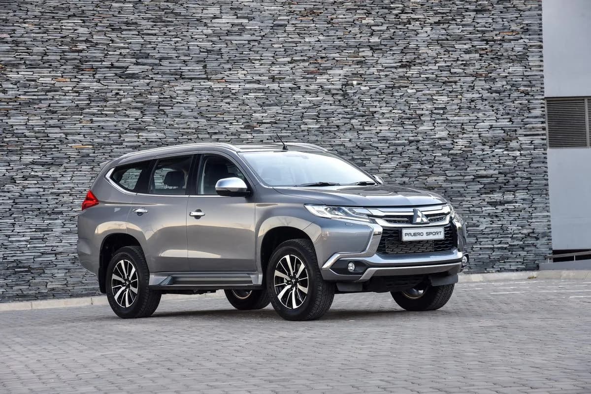 Jual Pajero Sport Bekas 2021-2025? Cek Dulu Harga Pasaran & Tips Raih Harga Terbaik!